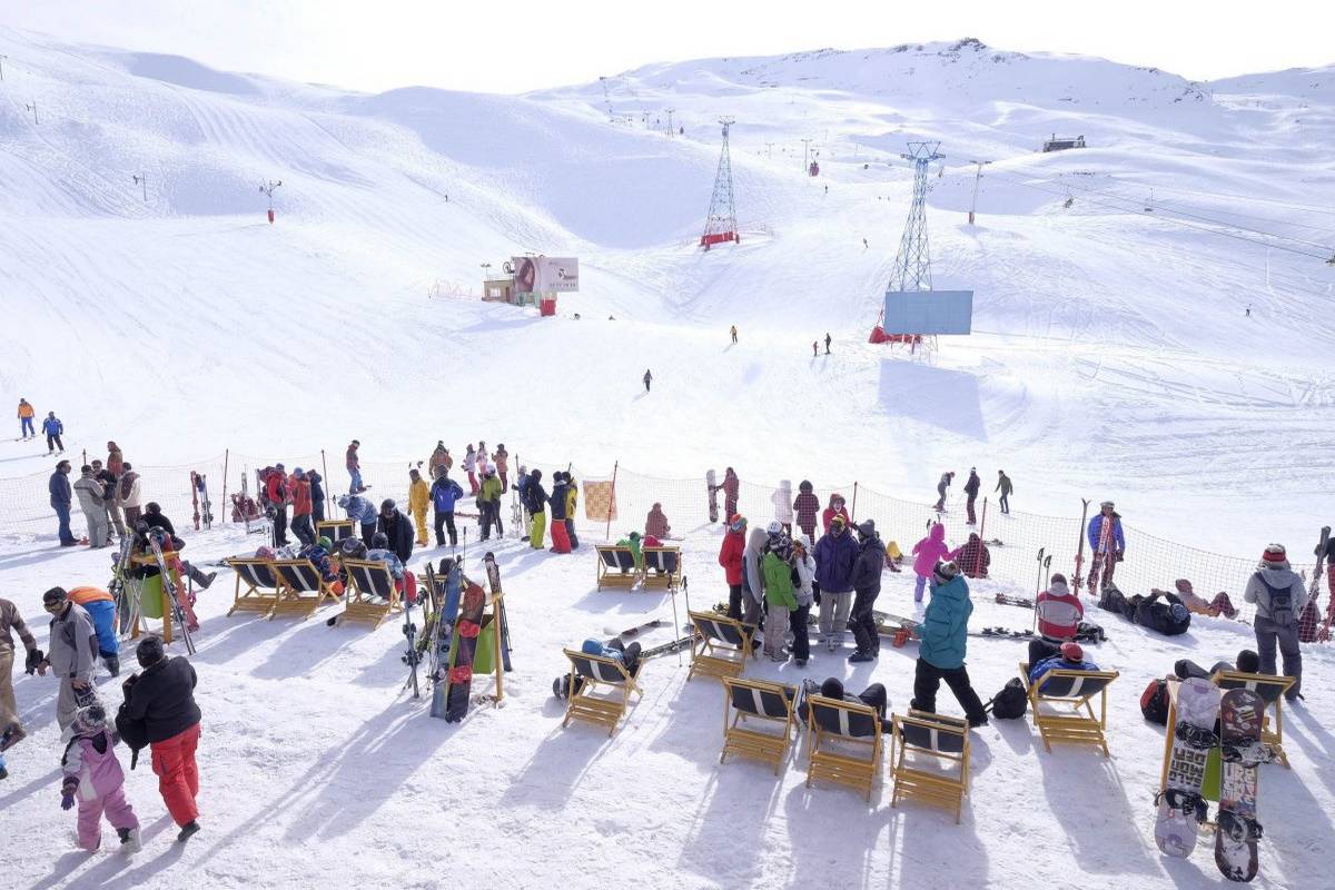 Iran-Dizin-ski-resort-Tour